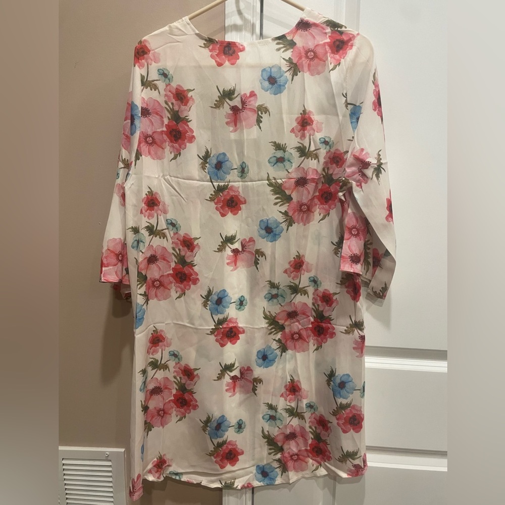 Floral kimono style silk like cardigan - Picture 4 of 6